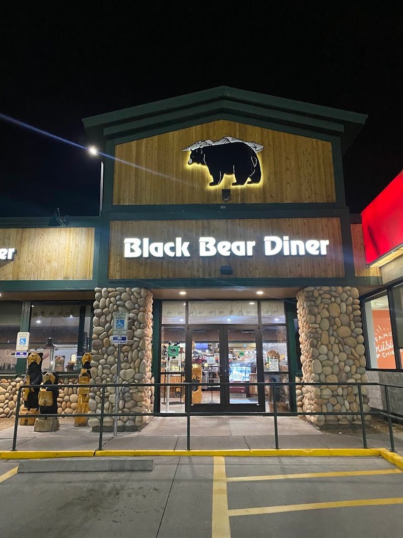 The Hearty Welcome and Cozy Bear Vibes