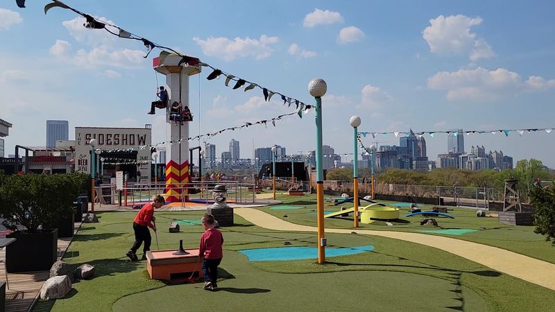 Mini Golf With a Million-Dollar Backdrop