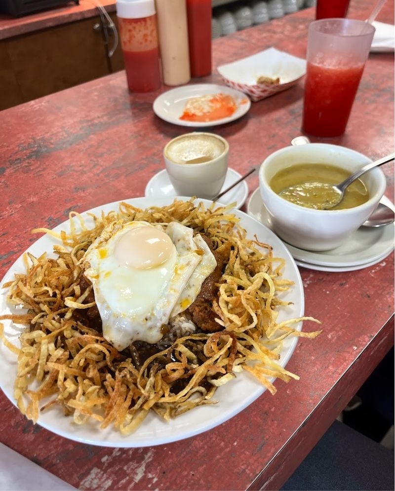 Visitor Info: Plan Your Trip to El Mago