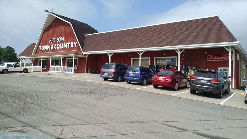 Kidron Town & Country Restaurant - Kidron, OH