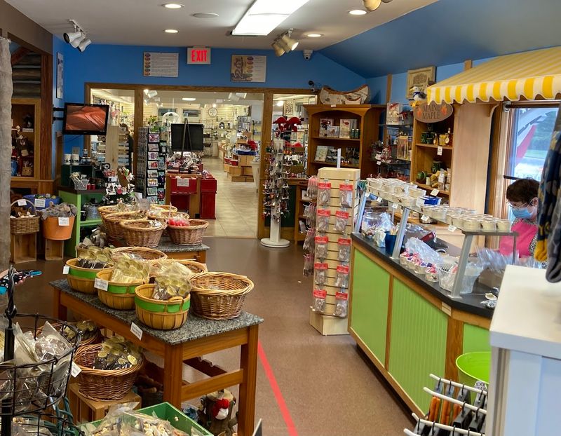 Maine Blueberry Chocolates and Gifts