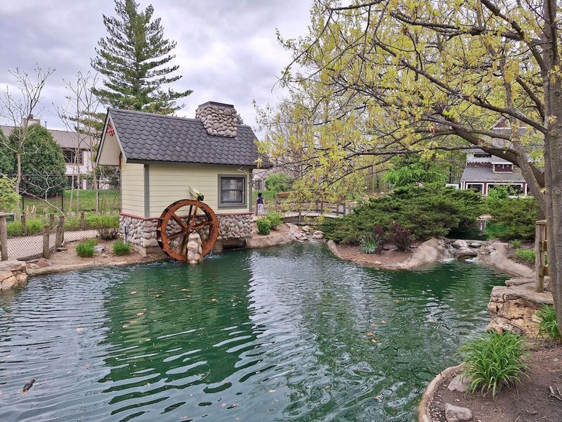 Comfortable Amenities and Welcoming Staff