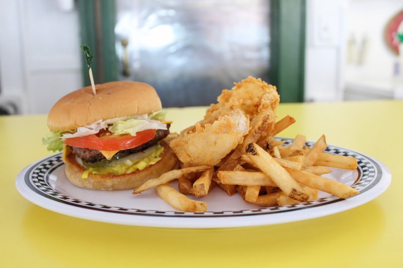 Florida &mdash; Angel&rsquo;s Dining Car, Palatka