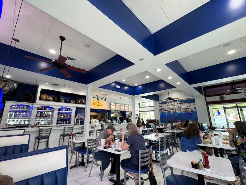 The Bar and Dining Atmosphere