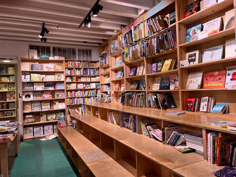 Green Apple Books on the Park &mdash; California (San Francisco)