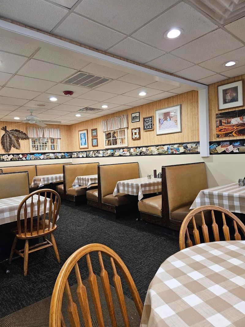 Yoder's Restaurant & Amish Village (Sarasota, FL)