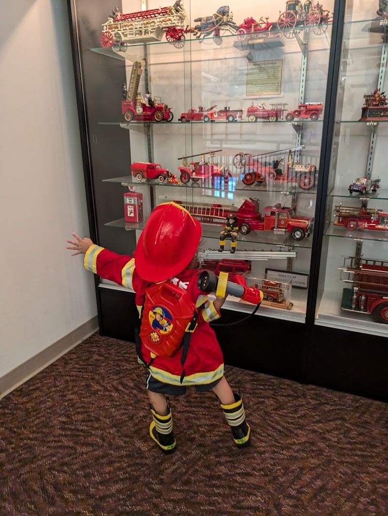 Gift Shop, Admission Value, and Visitor Amenities