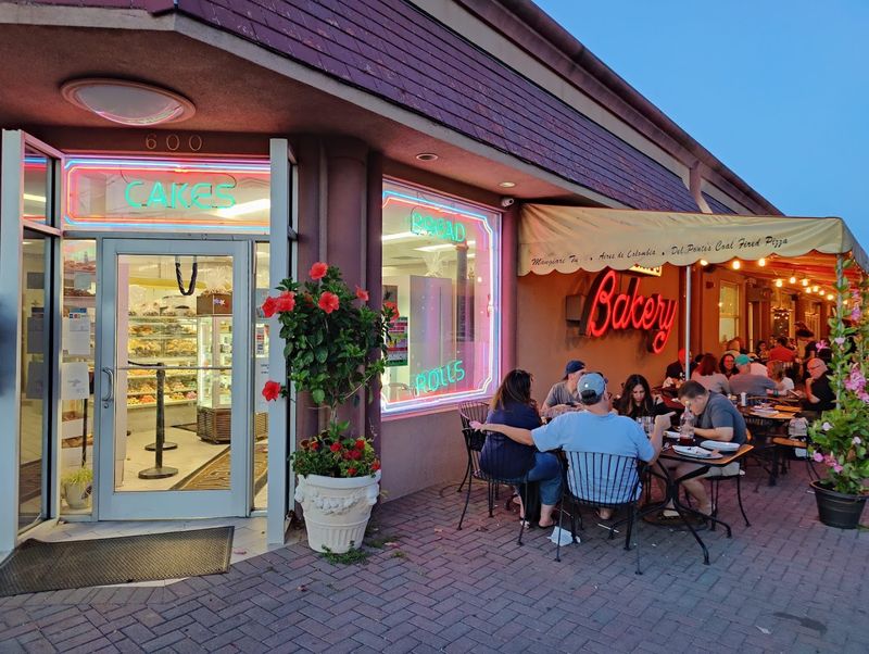 Del Ponte&rsquo;s Bakery - Bradley Beach, New Jersey
