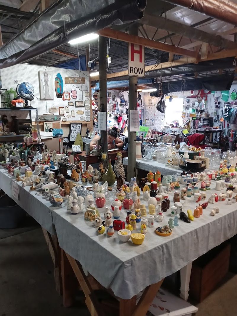 Antiques, Collectibles, and the Antique Mall Inside Renninger's