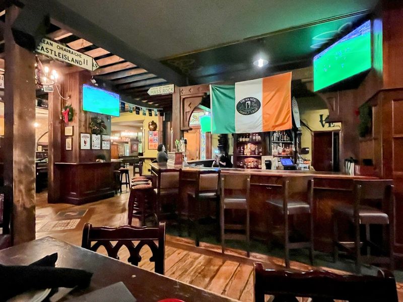 Tir na n&Oacute;g Irish Pub - Philadelphia, PA