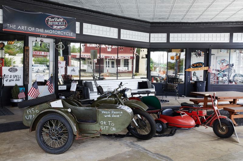 Visiting Tips: Hours, Admission, Location, and What to Expect