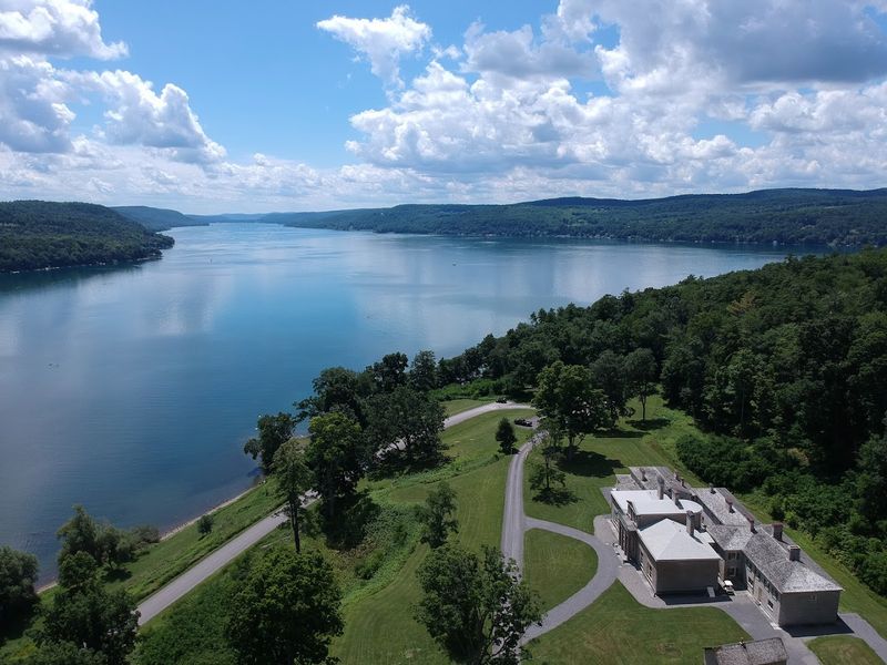 The Scenic Drive Around the Lake That Changes Everything