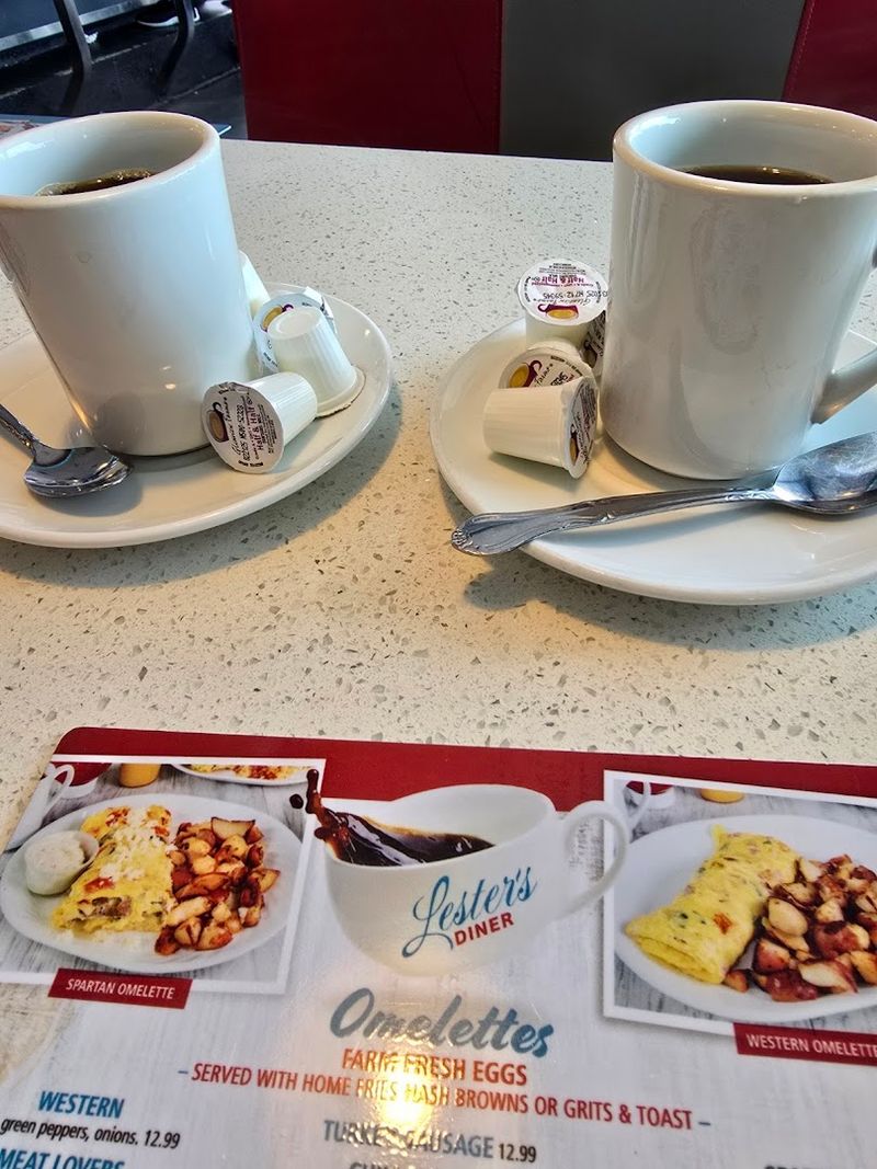 Generous Coffee and Classic Diner Service