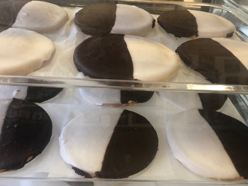 Black and White Cookie Classic
