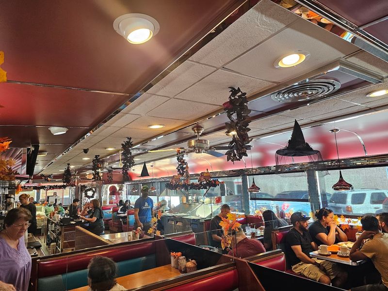 Weekend Crowds That Prove the Community Truly Loves This Place