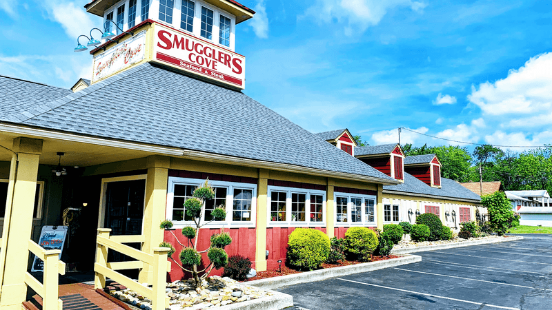 A Seafood Institution Hiding in the Pocono Mountains