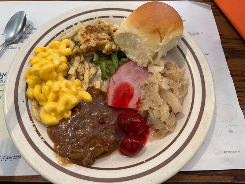 Roast Beef and Gravy, Classic and Tender