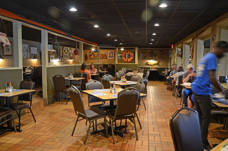 Old-Boat Charm That Still Feels Fresh