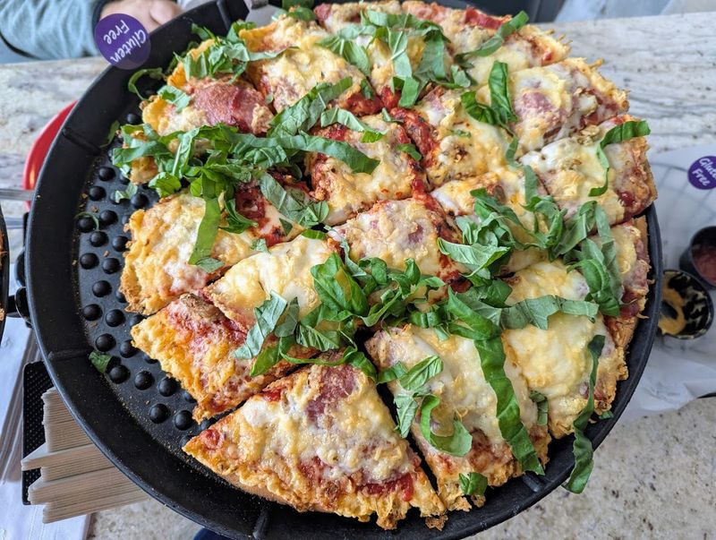 Pizza With a Front-Row View of Passing Trains