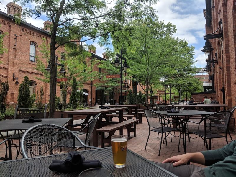 Sipping Drinks and Taking It Easy in the Square