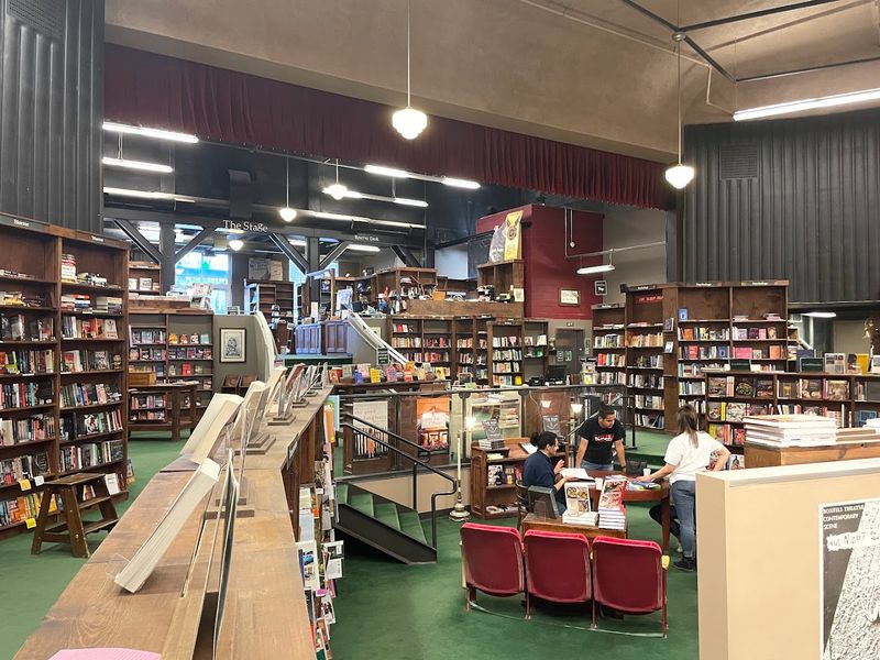 Tattered Cover Used Book Store &mdash; Colorado (Denver)
