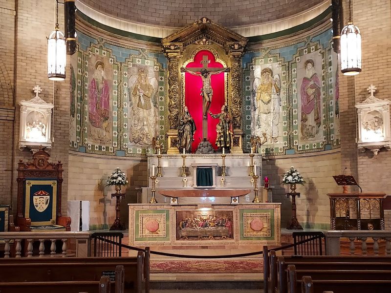 Attending Mass Respectfully