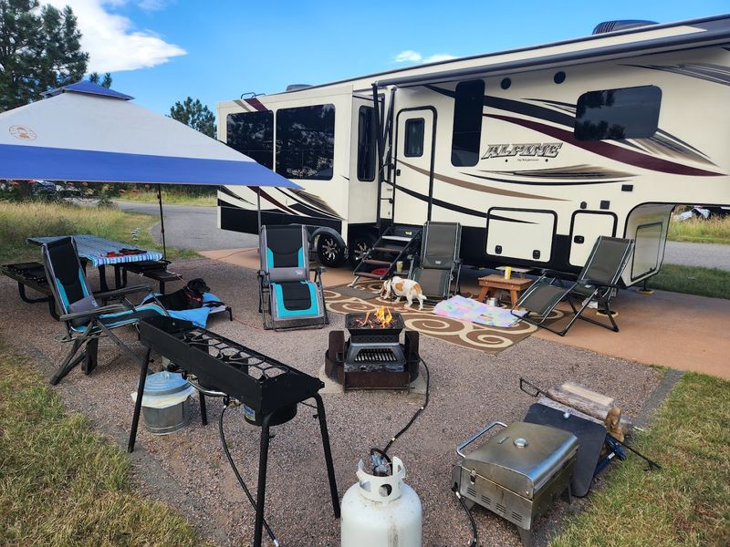 Shower, Laundry, and Clean Comforts