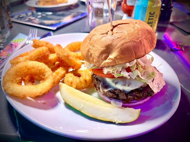 The Peppermill Burger