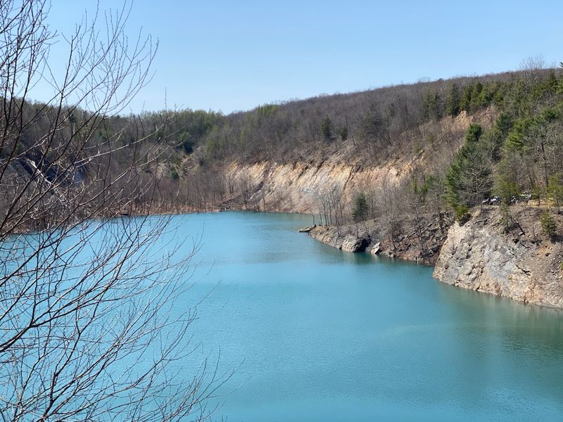 Scenic Overlooks and Unusual Landmarks