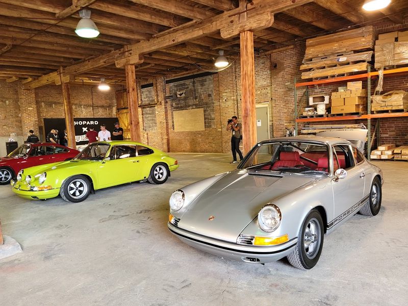 Bottleworks District Food Hall and Art Deco Arcade, Indianapolis