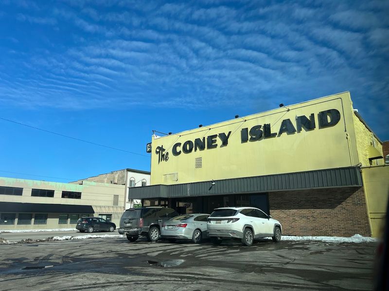 Jackson Style vs Detroit Style