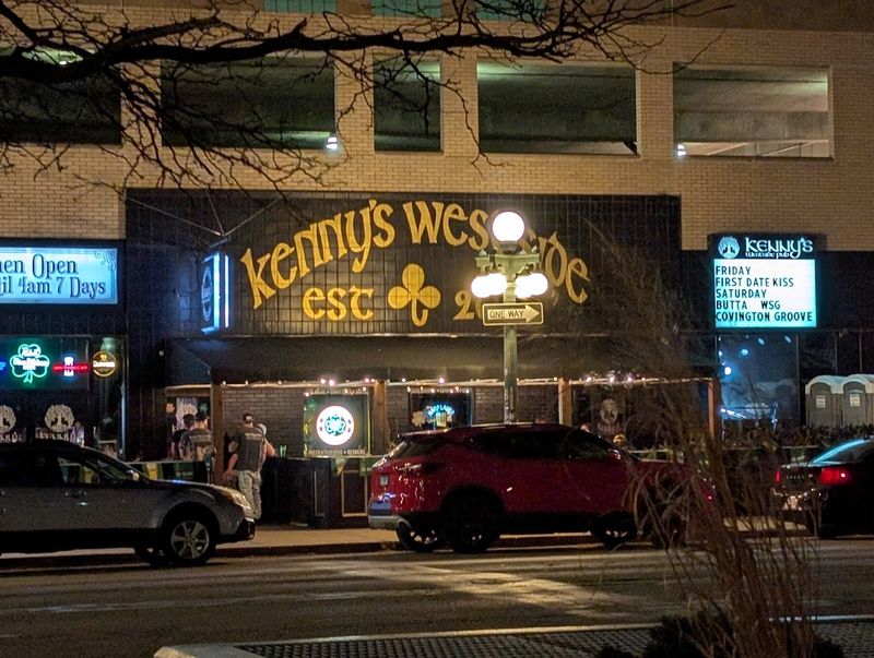 Kenny&rsquo;s Westside Pub - Peoria, IL