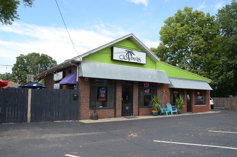 Castaway&rsquo;s Bar + Grill - Chillicothe, IL