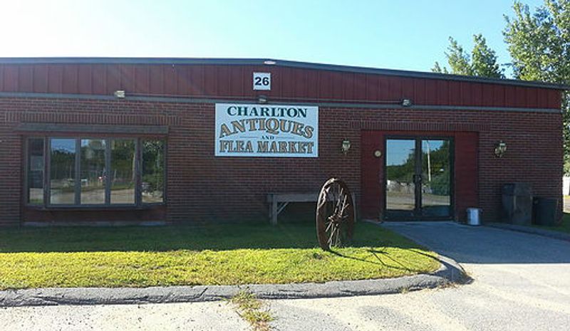 Charlton Flea Market
