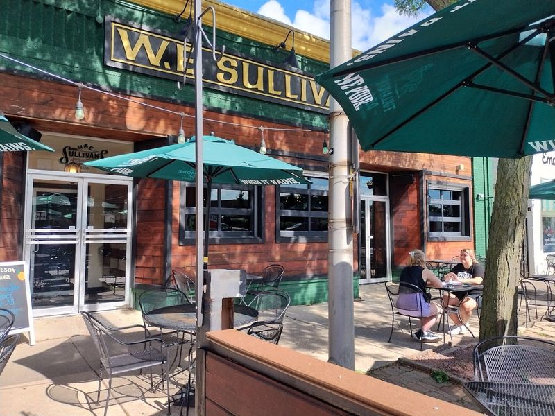 W.E. Sullivan&rsquo;s Irish Pub - Peoria Heights, IL