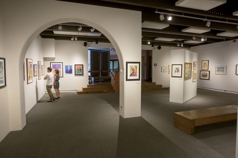 Rich Cultural Scene and Arts Community