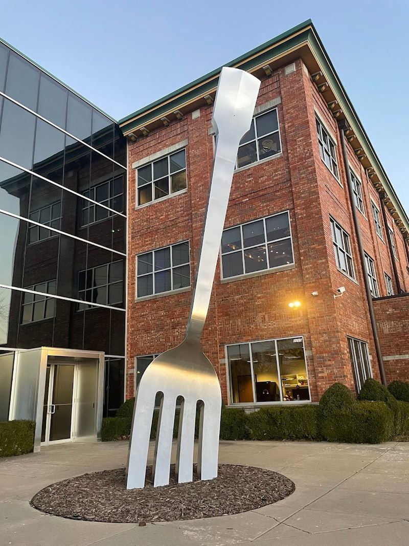 The World’s Largest Fork (Springfield)