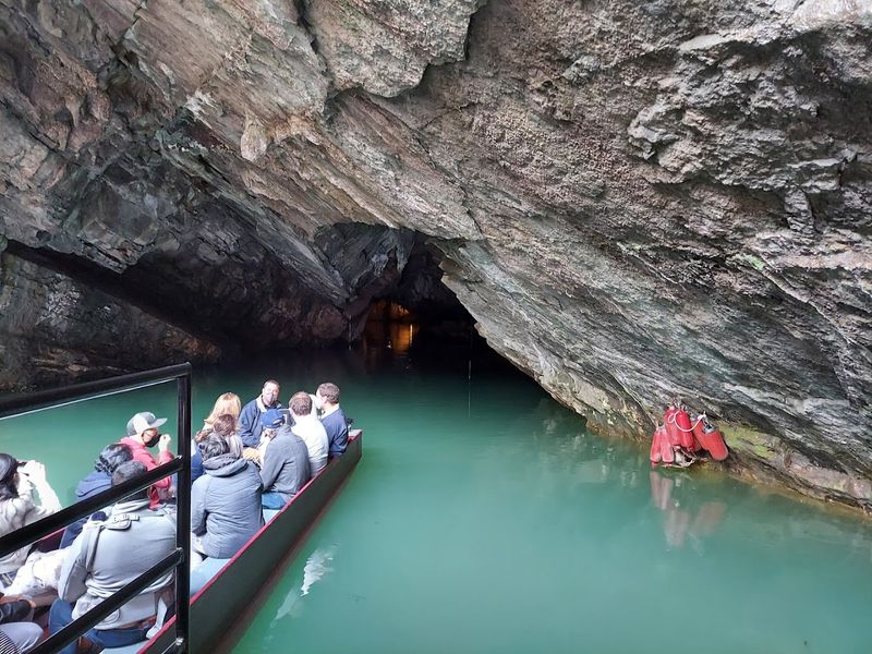 Penn's Cave and Wildlife Park (Centre Hall)