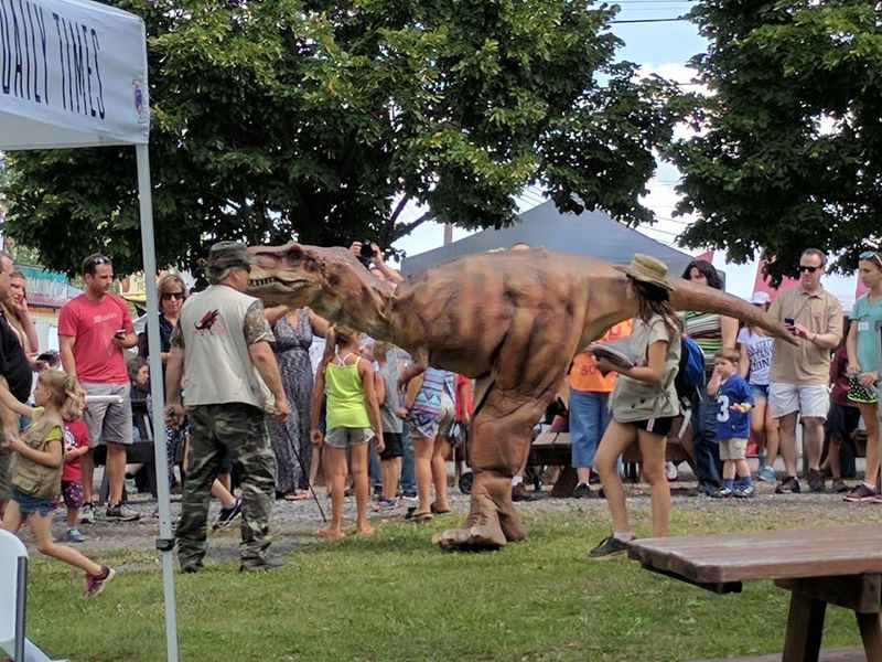 A Weeklong Community Reunion