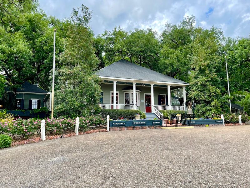 Cottages and Overnight Stays