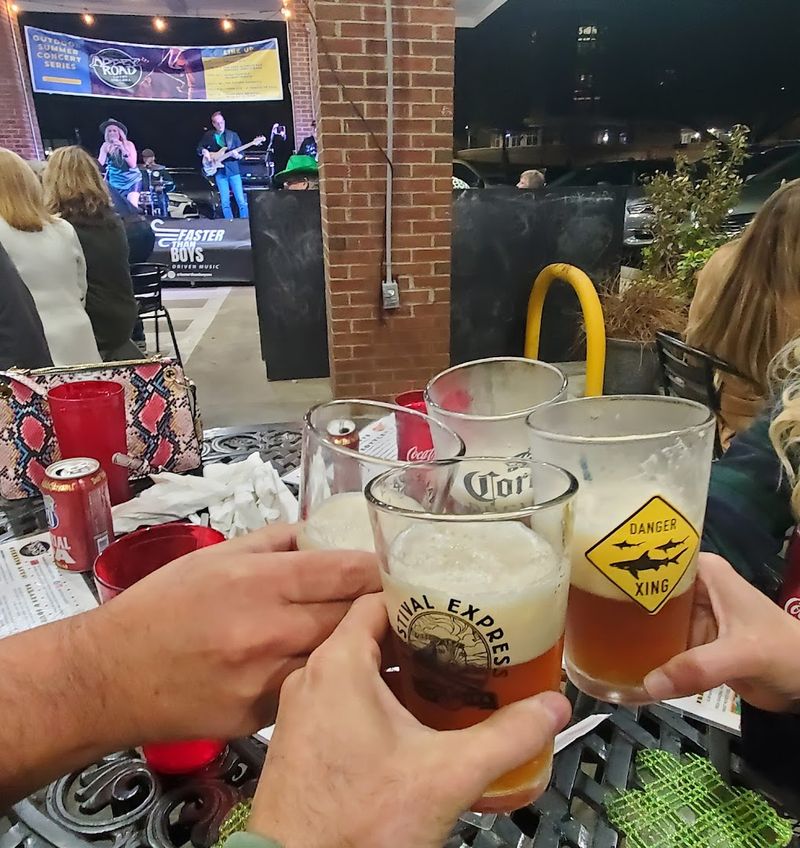 Music-Filled Dining Experience