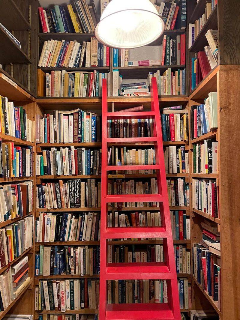 Staff Who Know Their Shelves