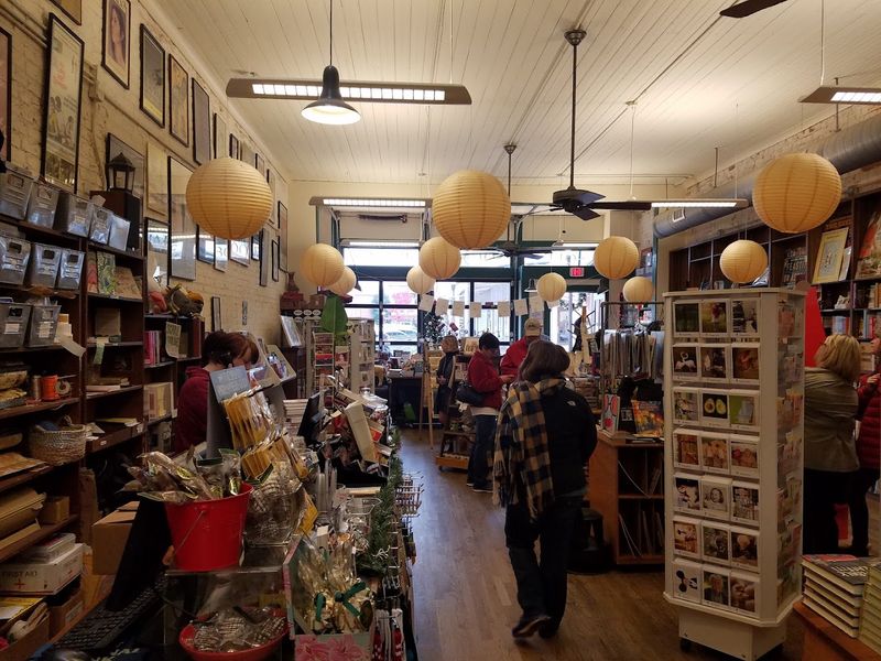 Off Square Books &mdash; Mississippi (Oxford)