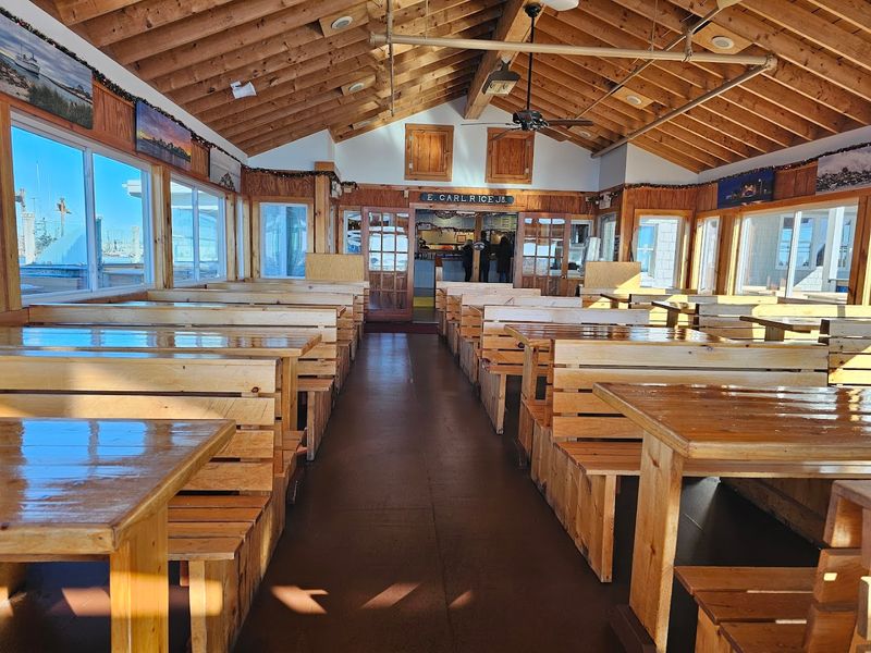 Champlin's Seafood Deck