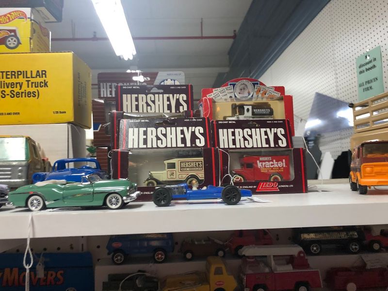 Vintage Toys and Lunch Boxes