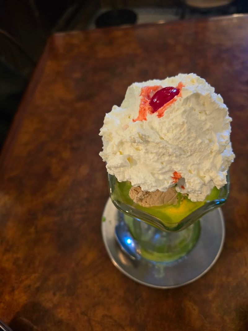 Homemade Whipped Cream Worth The Hype