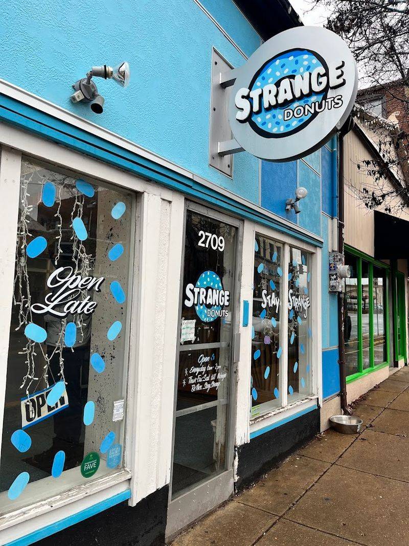 Missouri &ndash; Strange Donuts (Maplewood)