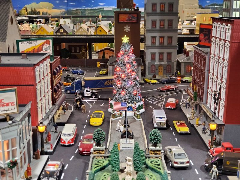 Realistic Landscapes and Themed Scenes