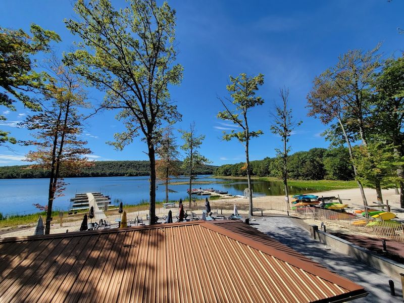 Boulder View Tavern &mdash; Lake Harmony