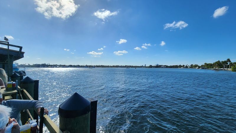 Dockside Dining Experience